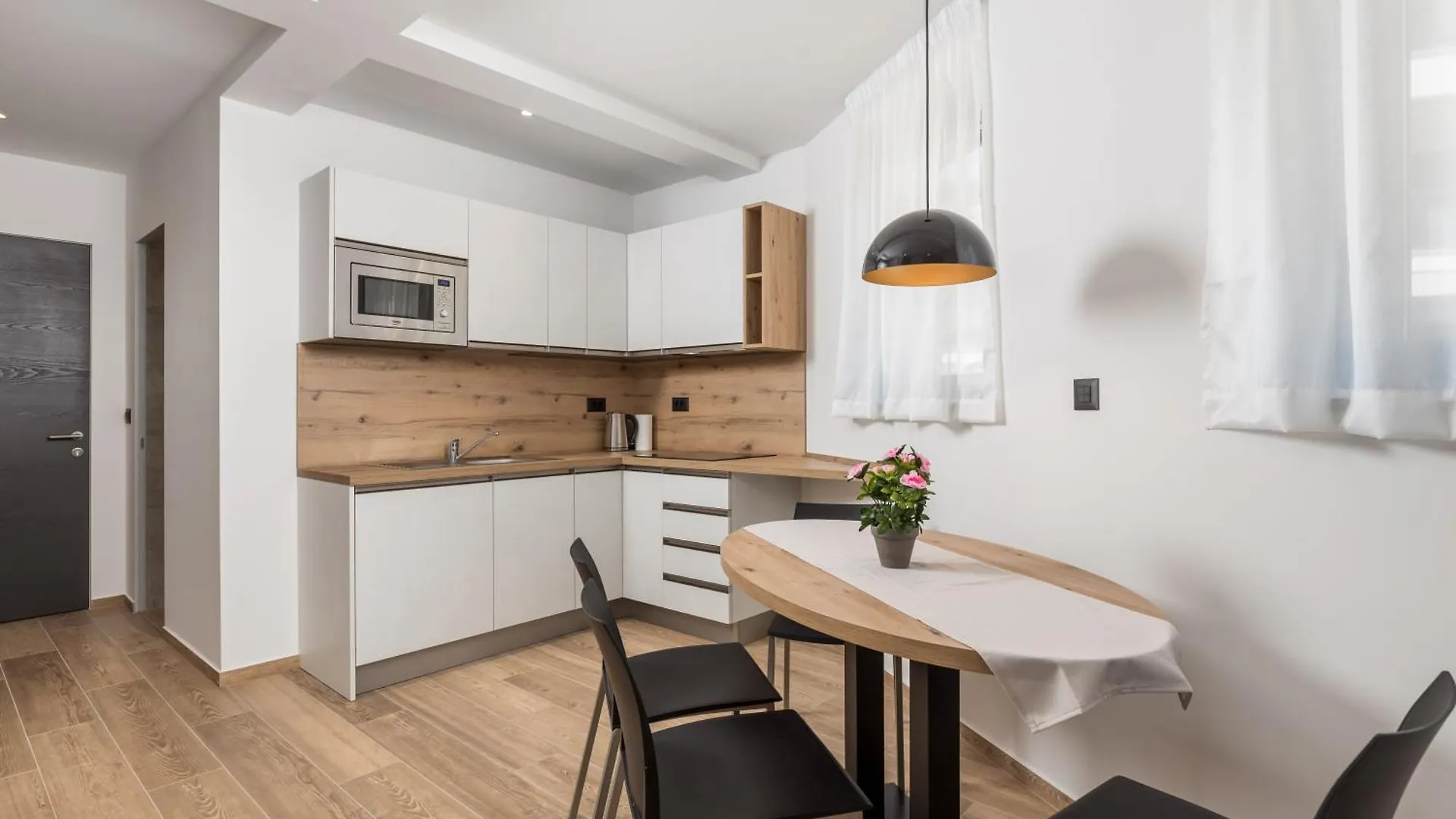 Belinda Apartments With Balcony & Private Parking Opatija 0*,