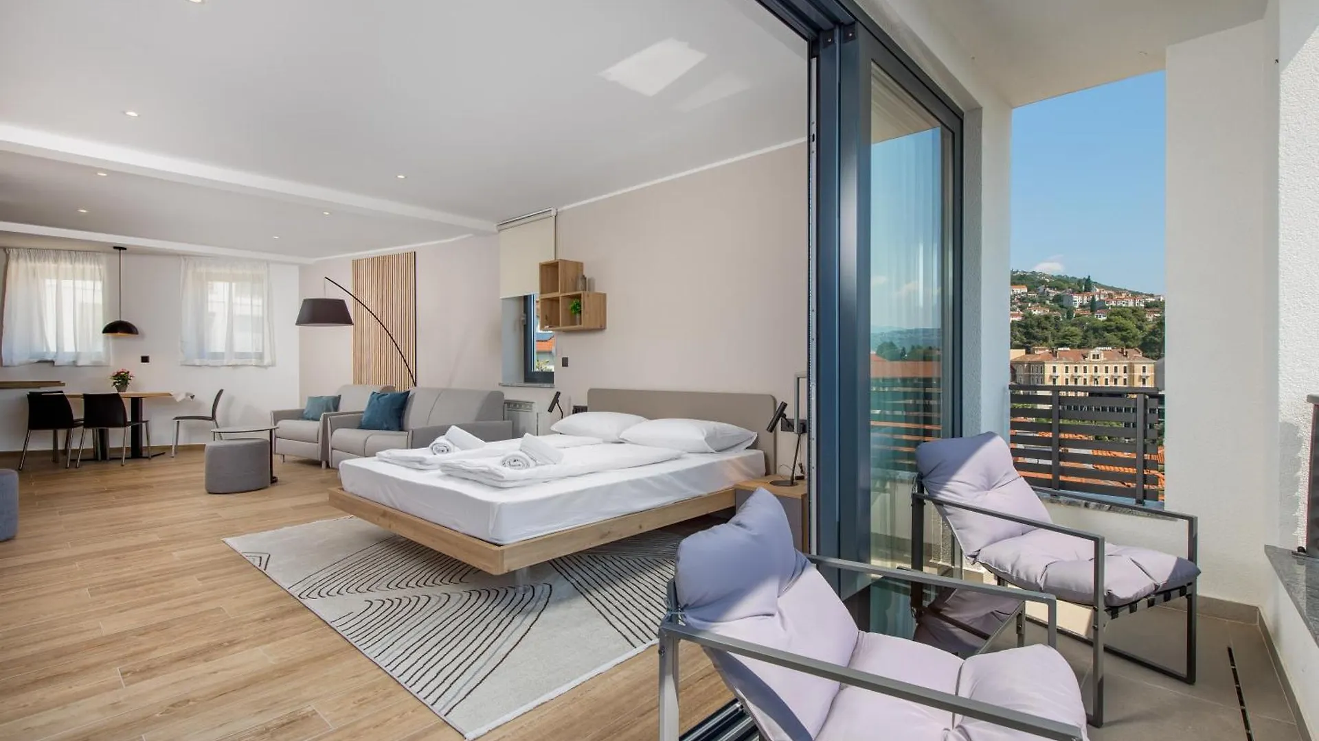 Belinda Apartments With Balcony & Private Parking Opatija