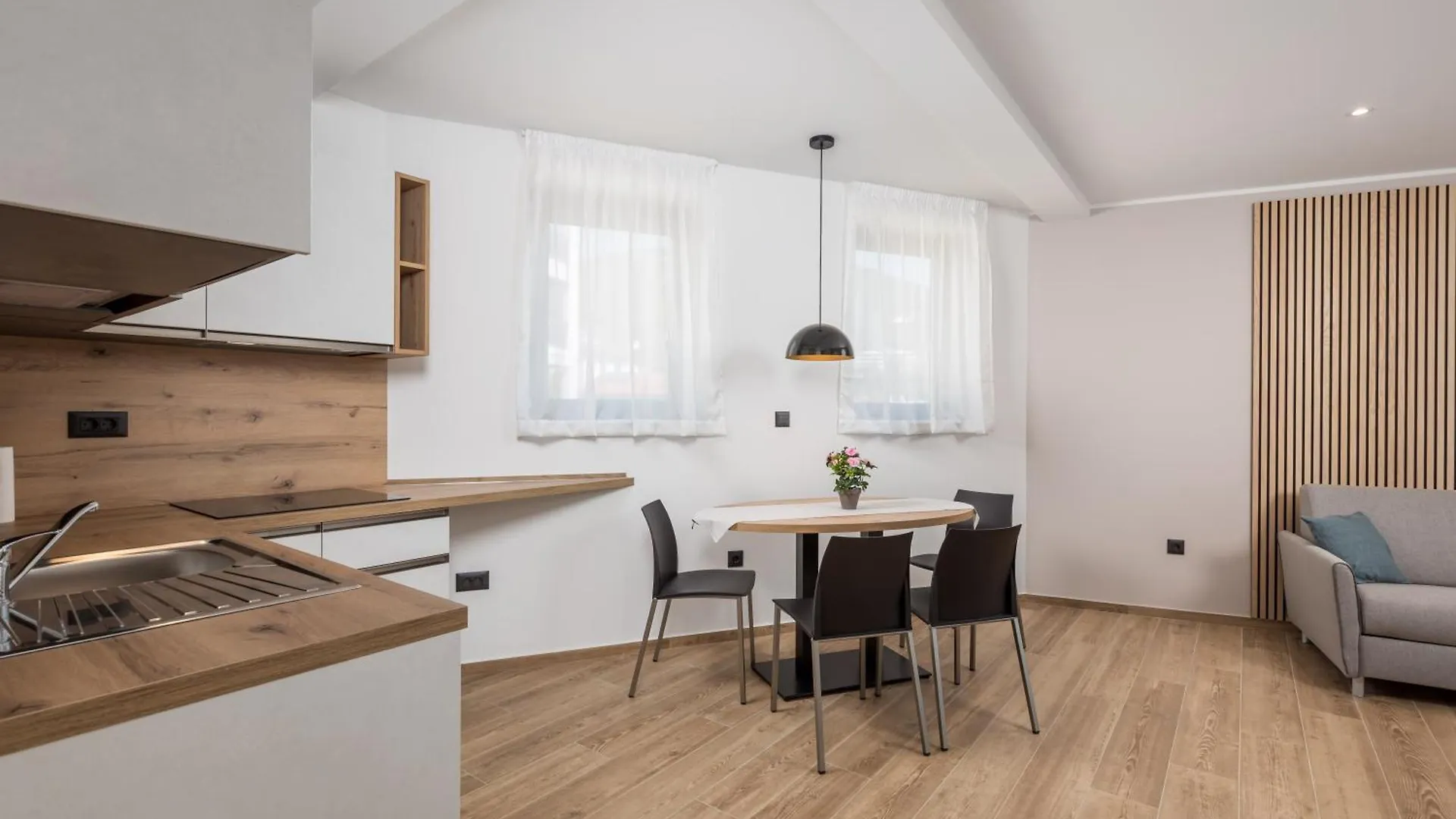 Belinda Apartments With Balcony & Private Parking Opatija