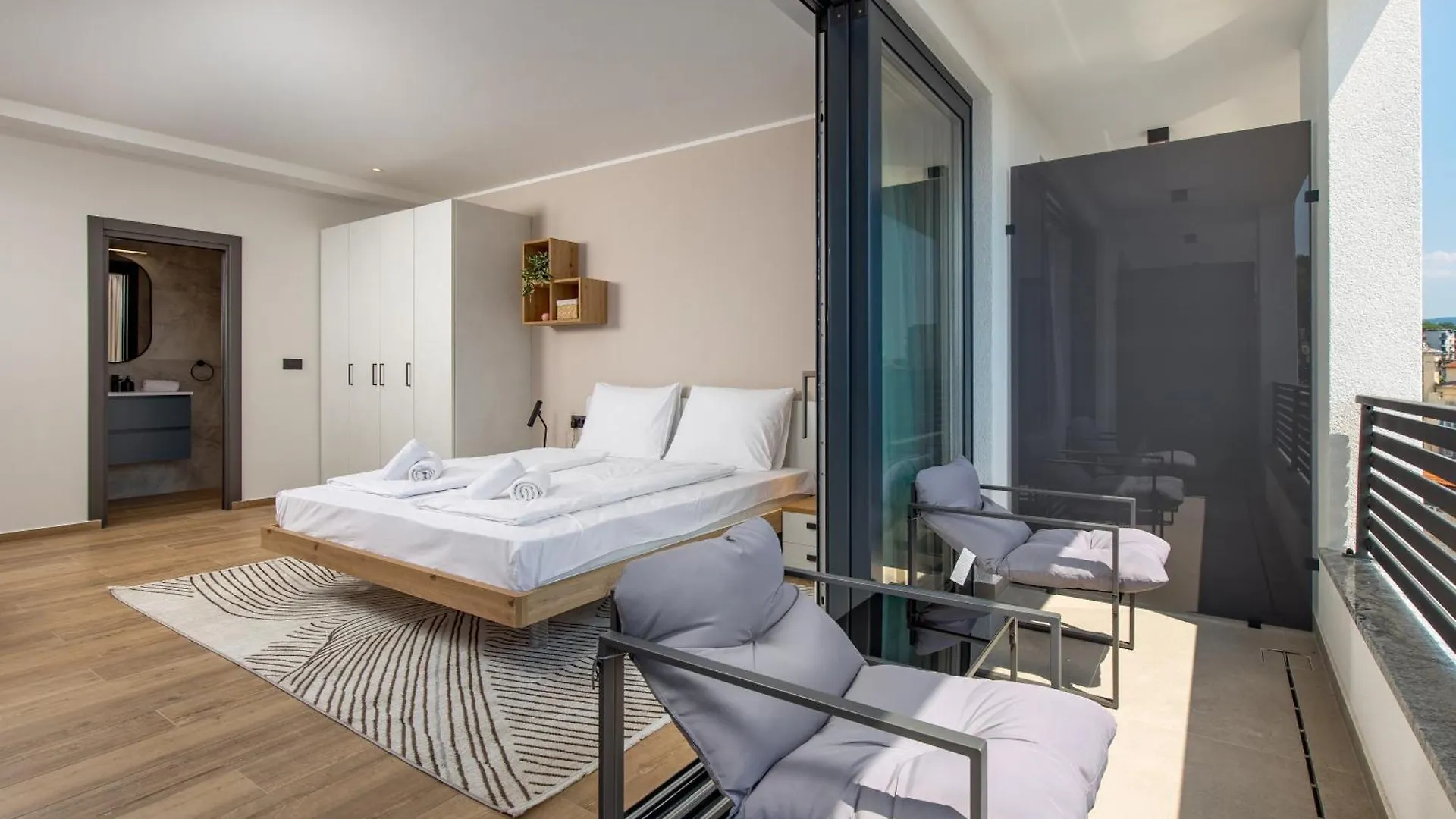 Belinda Apartments With Balcony & Private Parking Opatija