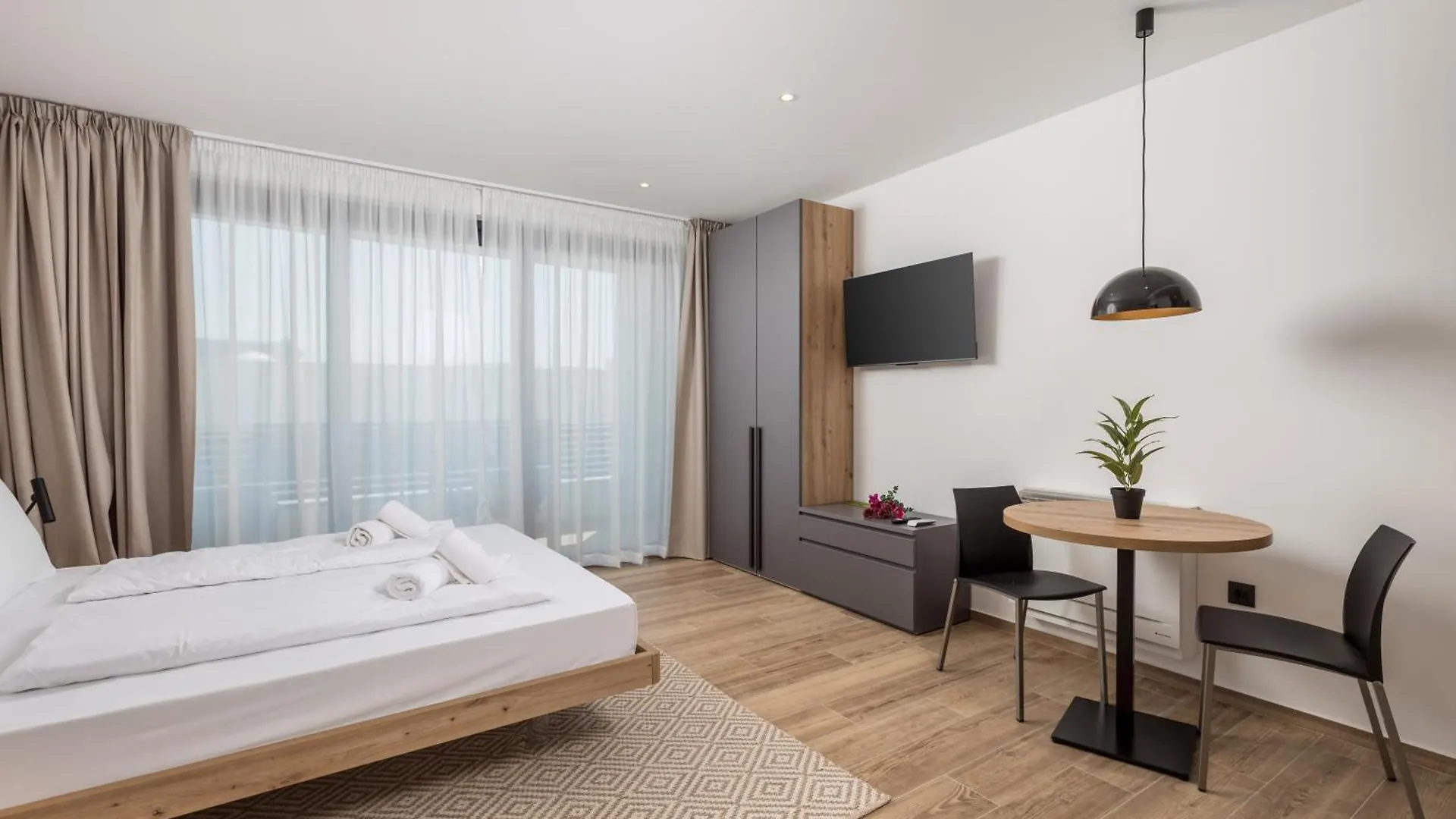 Belinda Apartments With Balcony & Private Parking Opatija