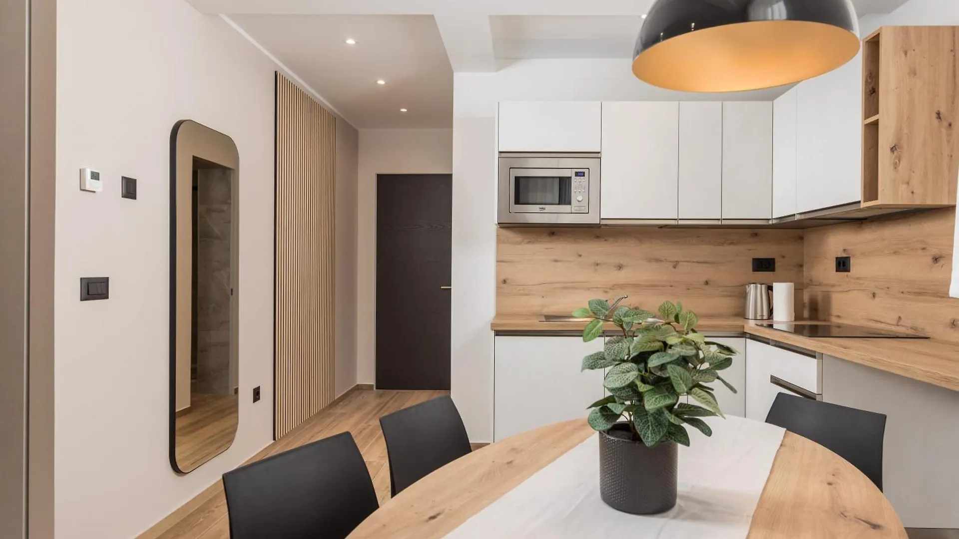 Belinda Apartments With Balcony & Private Parking Opatija